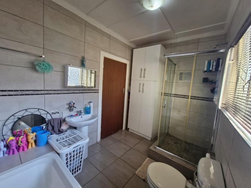 4 Bedroom Property for Sale in Bergsig Eastern Cape